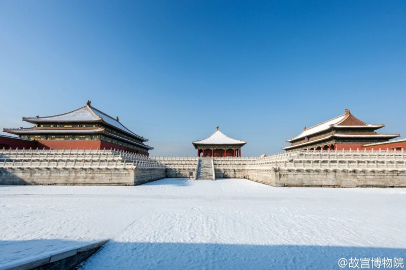 银装素裹雪后故宫摄影照片