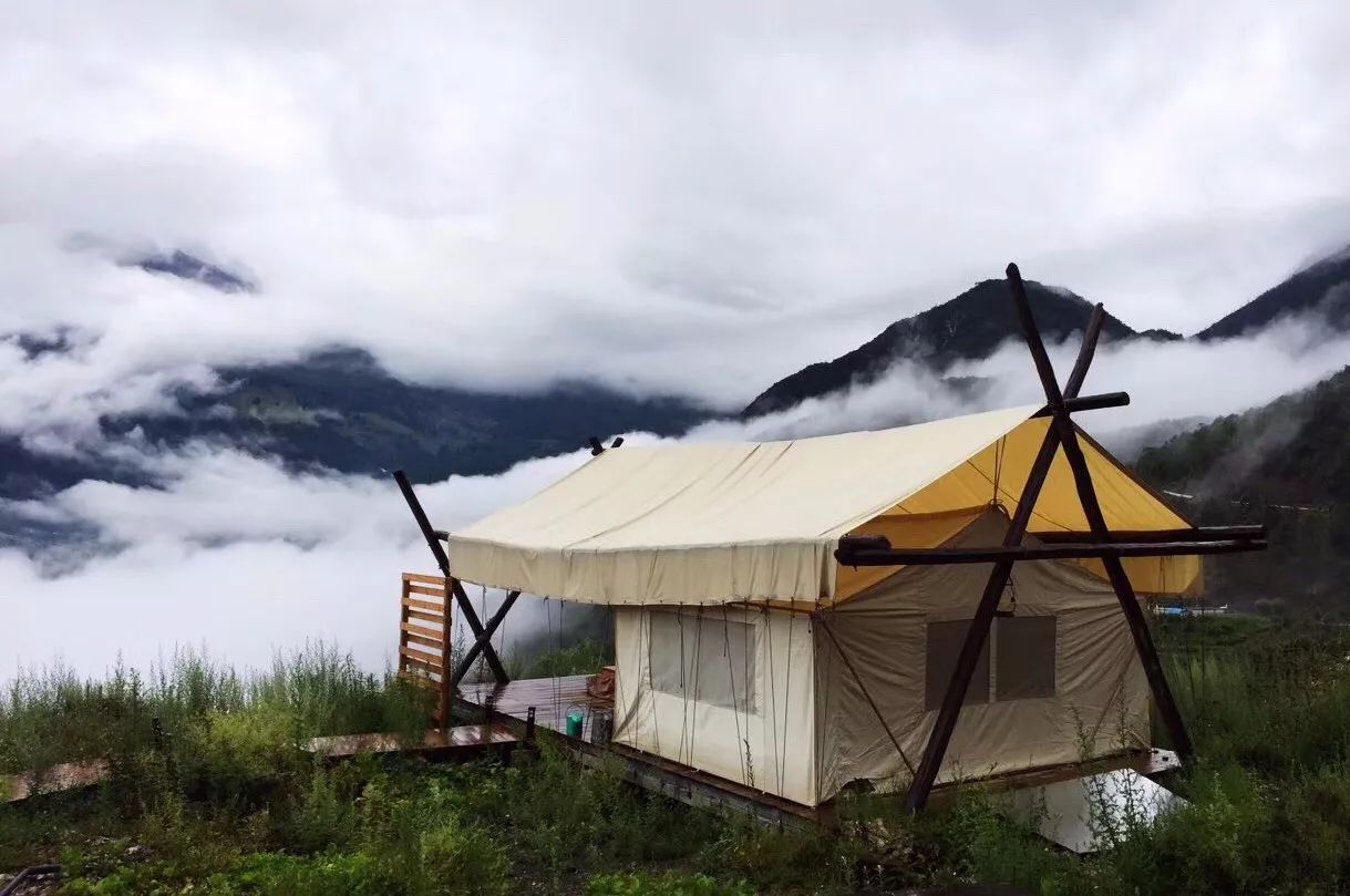 云阶·格兰平营地，踩着云一步步登上哈巴雪山