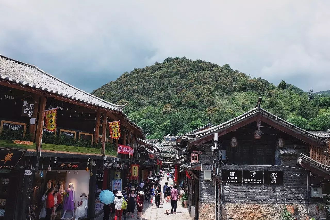 松赞丽江林卡，历经千百年岁月流淌的历史古建