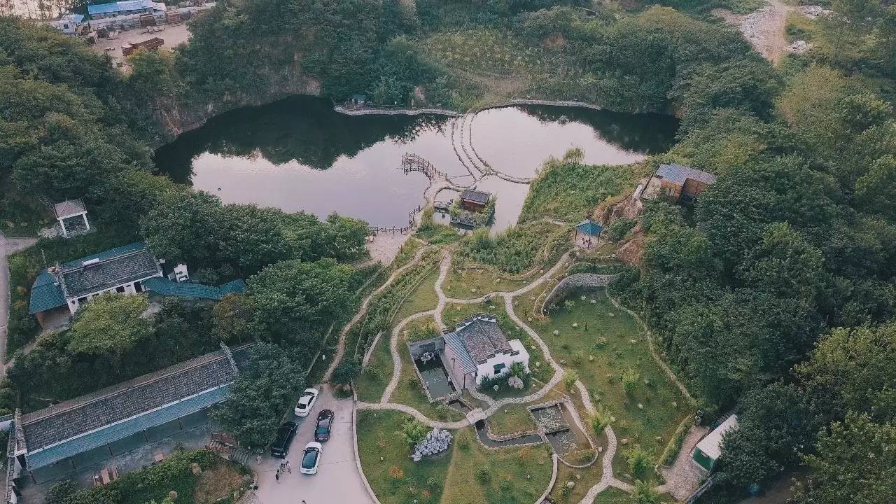 一宿·山麓之庭，一个充满禅意山下庭院