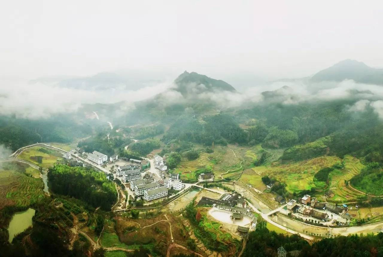 竹里云溪民宿设计，回归田园