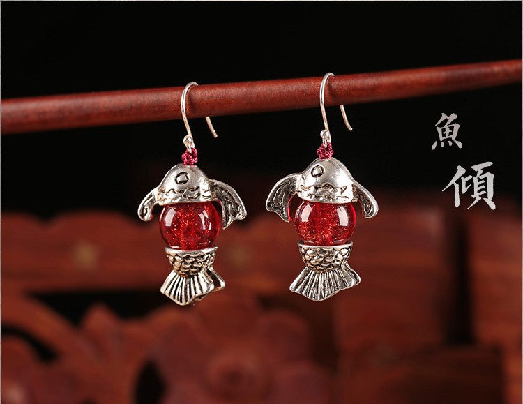 鱼念倾城之美耳环，红情古韵悠悠!