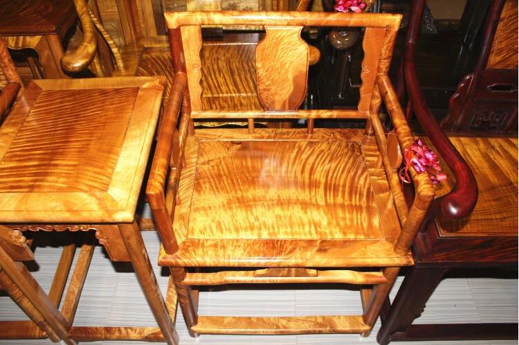 金丝楠木椅子