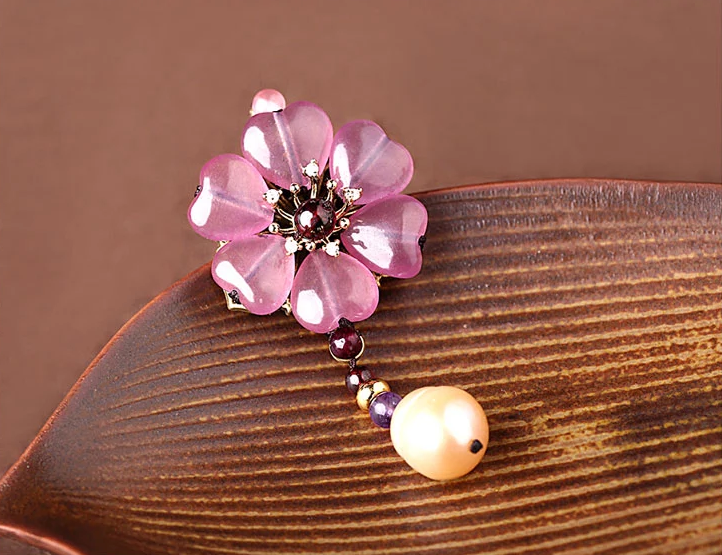 紫色优雅花朵胸针胸花饰品