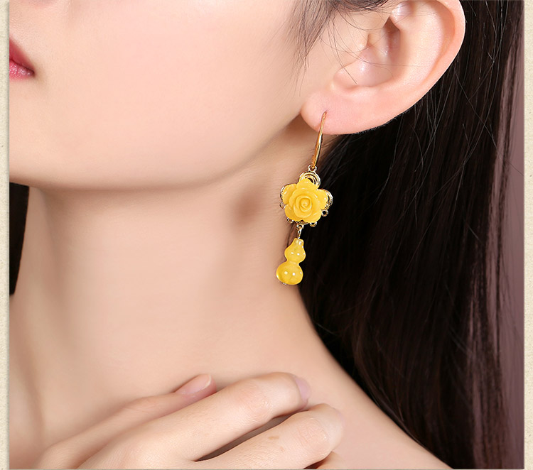 复古风蜜蜡花朵耳饰黄色气质耳环