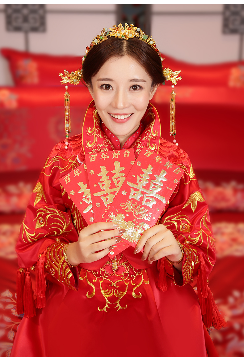 中国红气质拖尾新娘礼服,唯美刺绣中式礼服