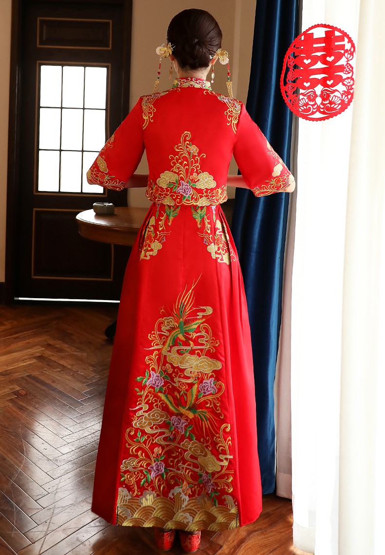 气质刺绣新娘礼服，古典唯美中式礼服