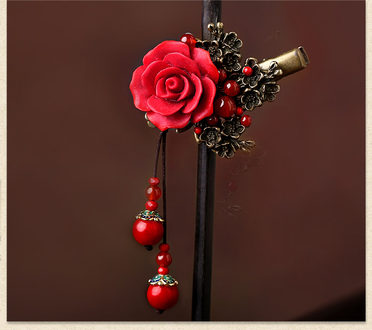 娇艳红色玫瑰花朵发夹头饰