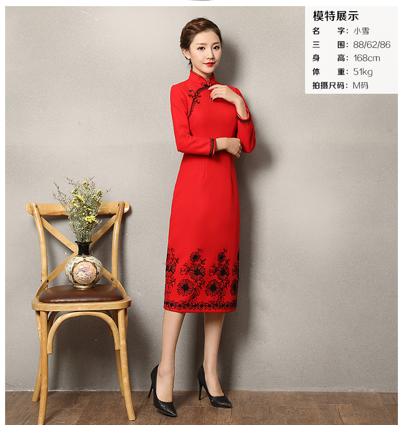 复古之美红色旗袍，蕾丝花纹修身旗袍裙