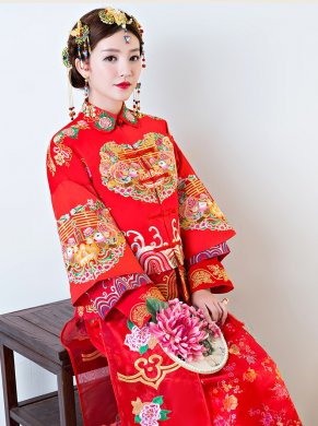 中国古典元素中式礼服，中国风新娘结婚礼服
