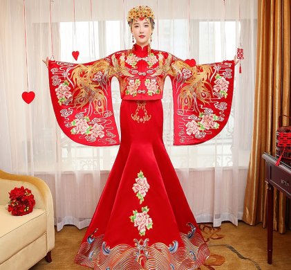 华丽复古中式礼服，新娘鱼尾结婚礼服
