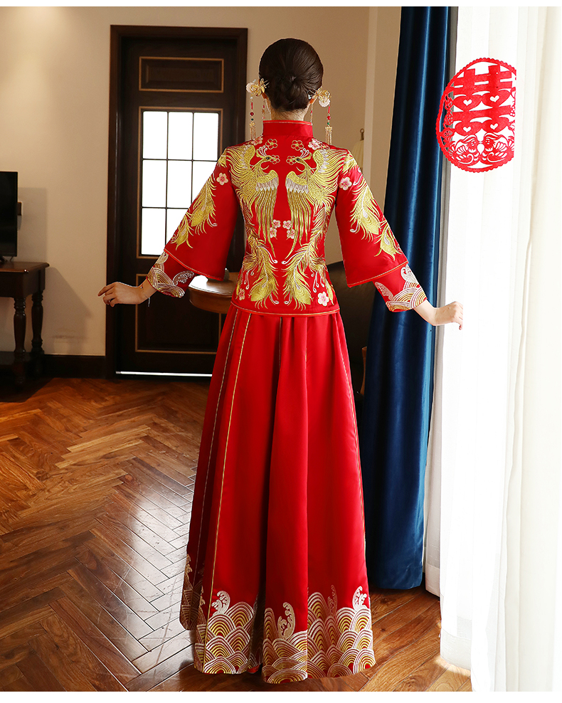 古典独特刺绣新娘礼服，结婚中式礼服