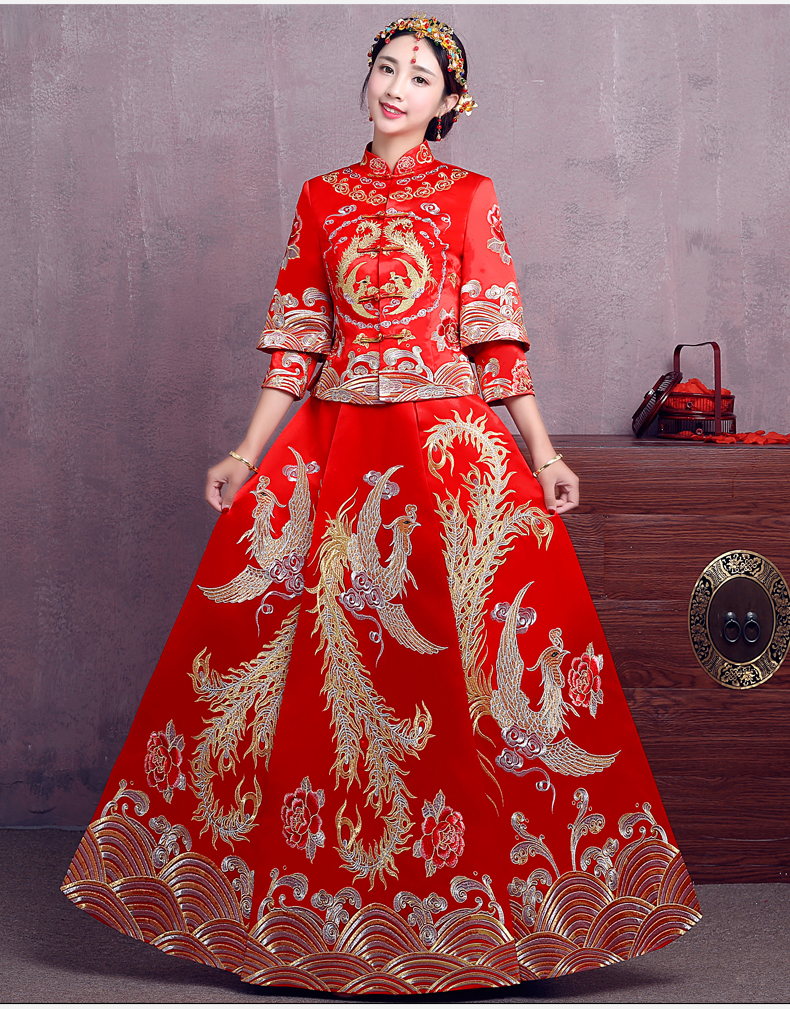 时尚中国风中式礼服，精美奢华刺绣新娘礼服
