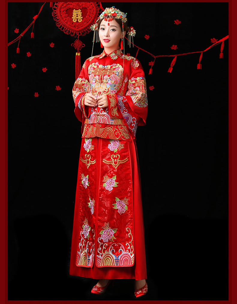 古典中国风中式礼服，红色结婚新娘礼服