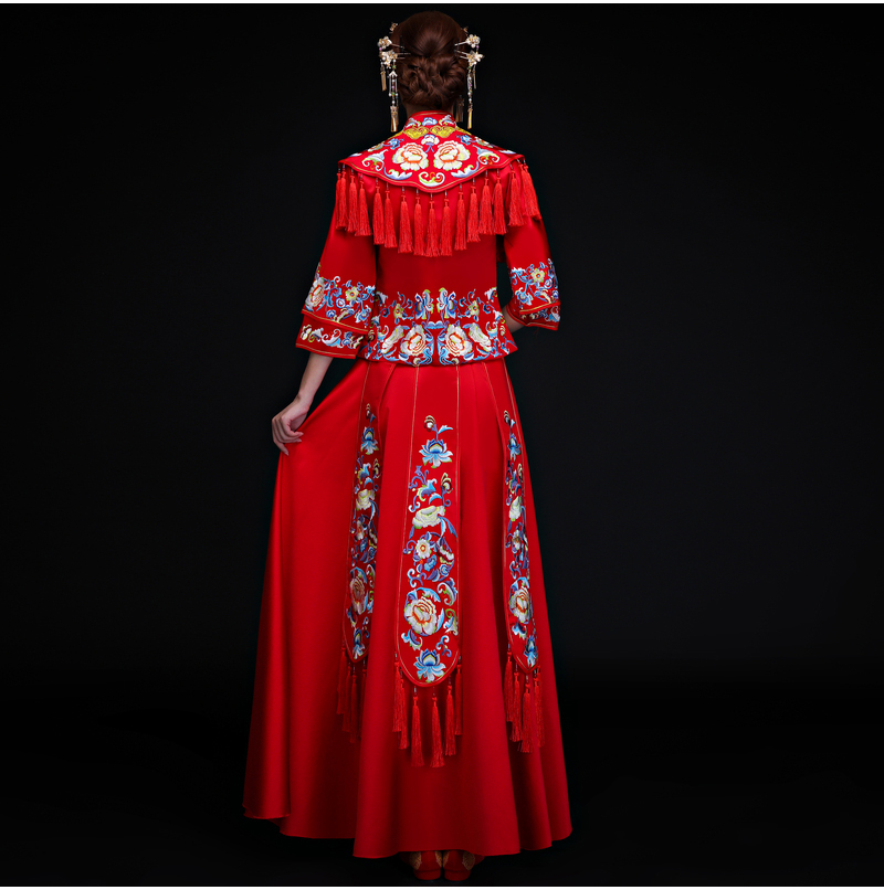 古典时尚中式礼服，中国风新娘礼服