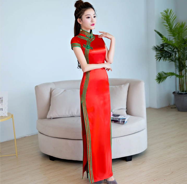 时尚中国风红色走秀旗袍