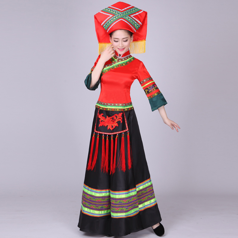广西壮族苗族少数民族服装图片