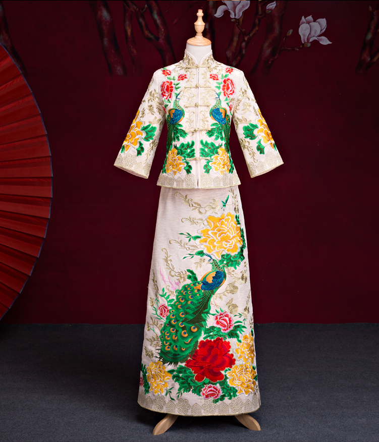 复古中式白色孔雀刺绣礼服，唐装刺绣精美龙凤