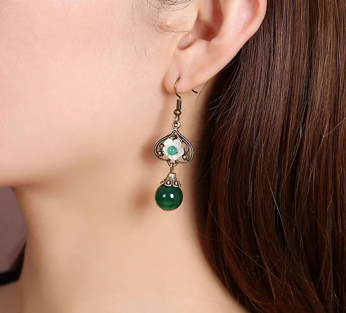 心形绿色玛瑙贝壳花气质耳环
