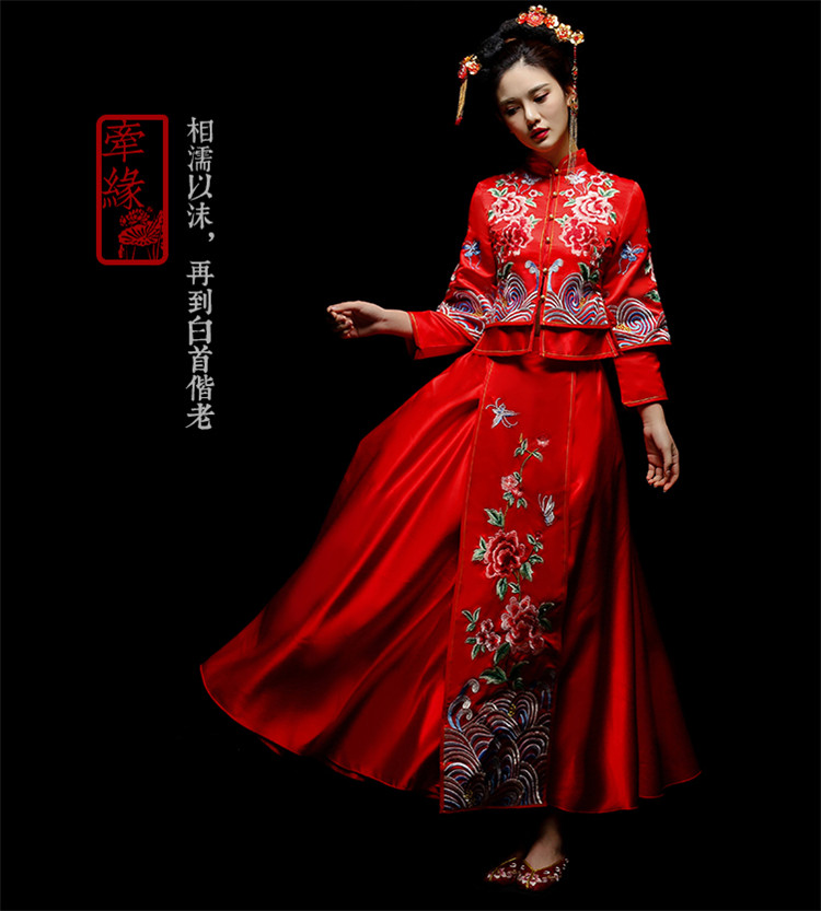 中式新娘礼服嫁衣，龙凤褂富贵牡丹