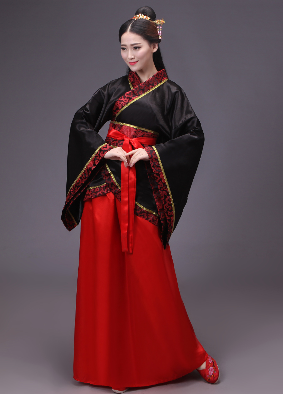 经典中国红汉服古装美女图片