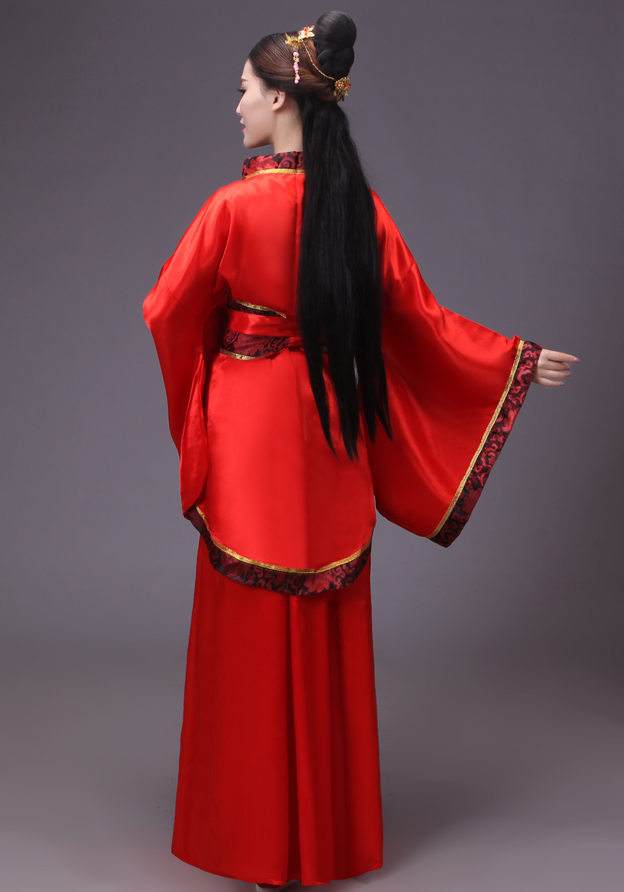 经典中国红汉服古装美女图片