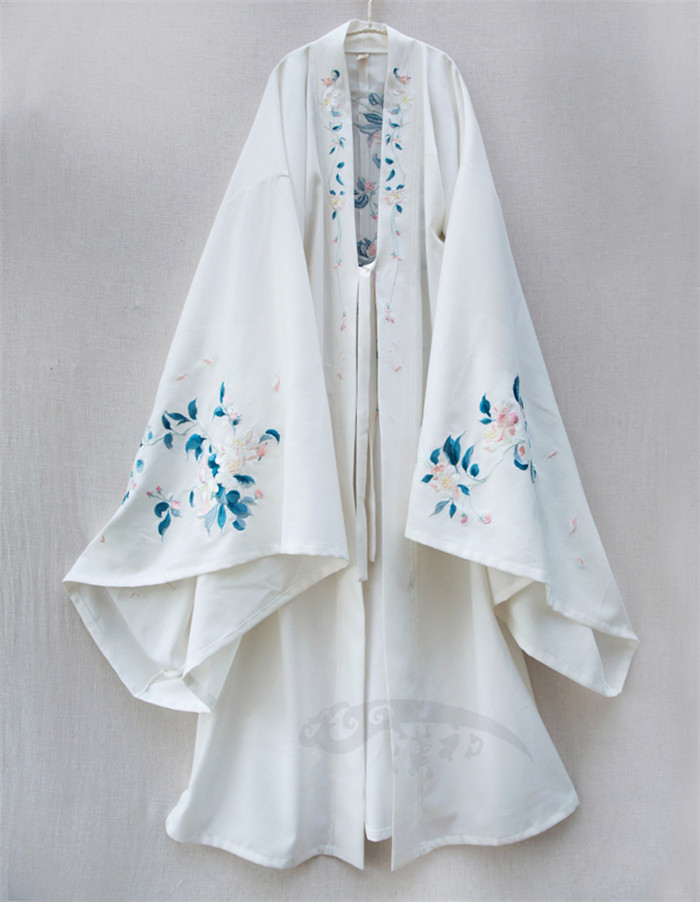 中国风传统汉服女装大袖衫绣花上衣