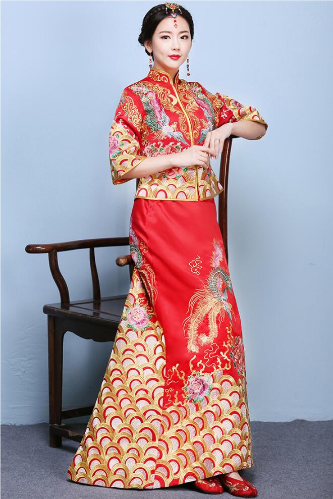 刺绣嫁衣中式礼服图片