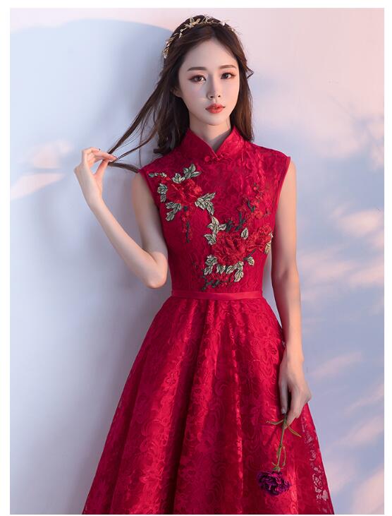 复古立领刺绣与蕾丝中式礼服