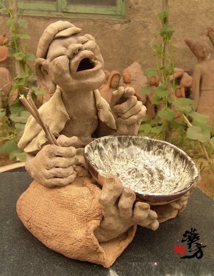 泥土的涅槃——雕塑艺术大师汉方作品赏析