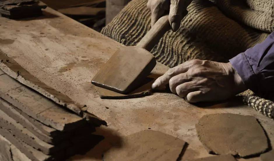尼西黑陶：拿捏两千余年的质朴艺术