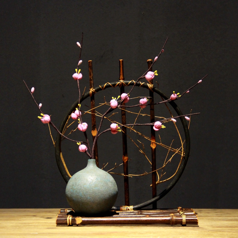新中式插花艺术：竹屏月影禅意中式插花