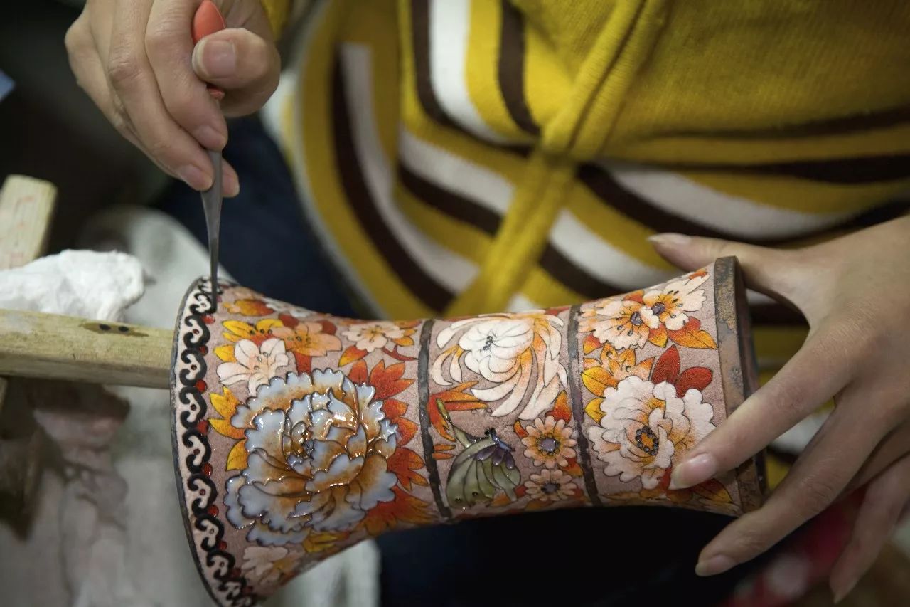 中国陶瓷·传承中国传统文化