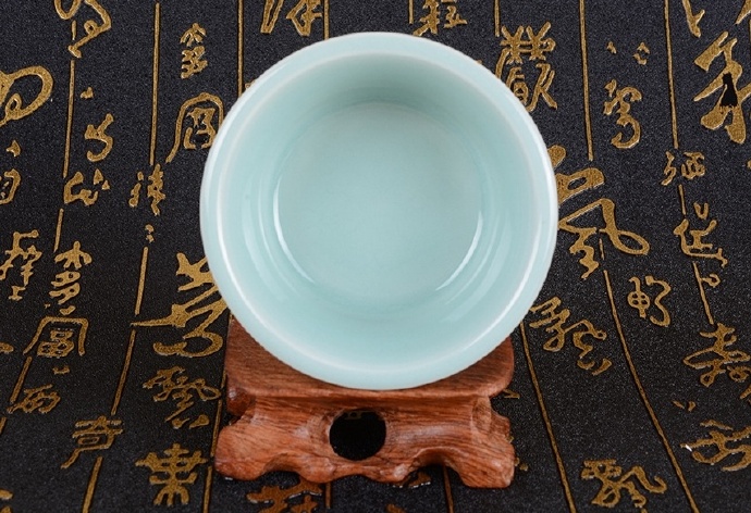 龙泉窑青瓷瓷杯、瓷碗欣赏
