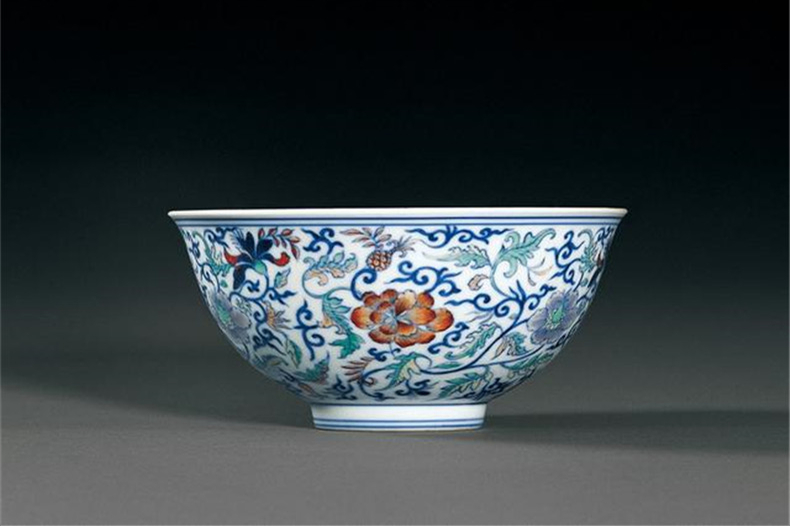 雍正时期斗彩瓷欣赏