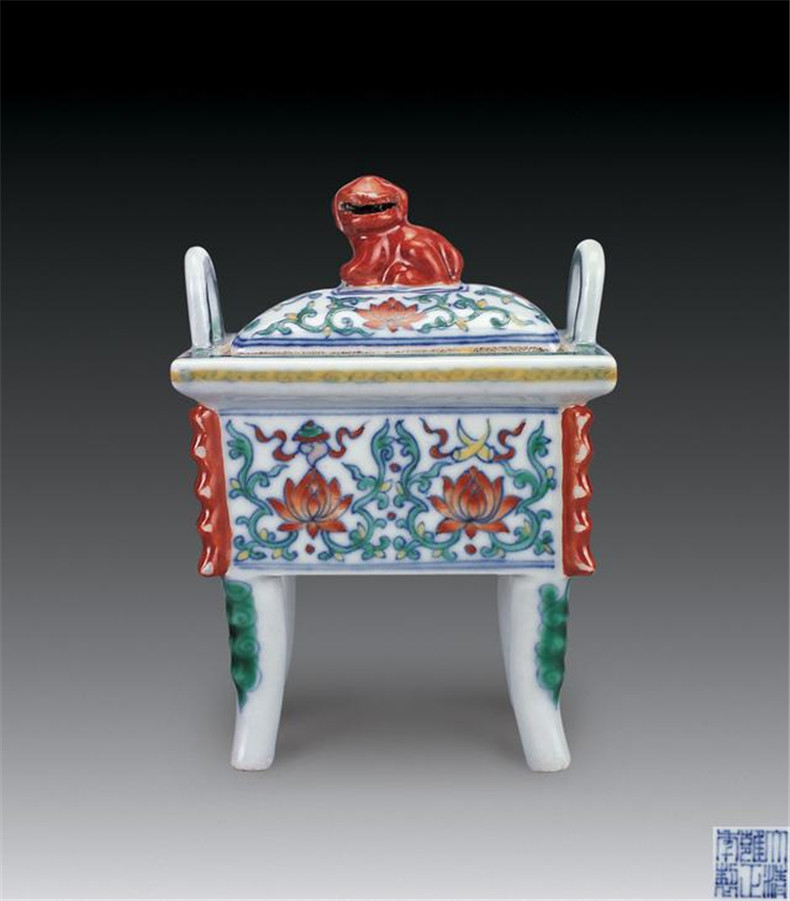 雍正时期斗彩瓷欣赏