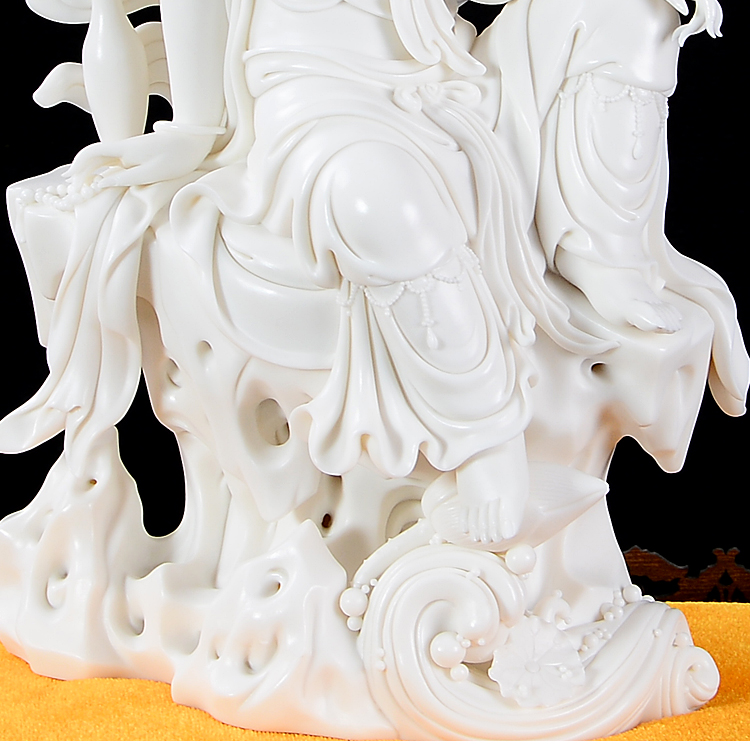 德化白瓷13.8寸水月观音佛像陶瓷工艺品