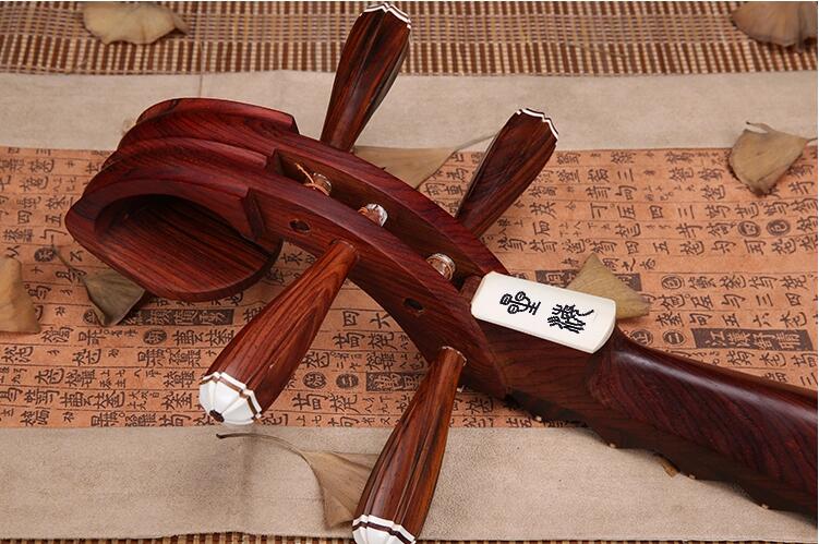 收藏老红木琵琶乐器