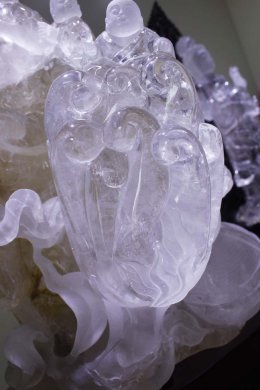 东海水晶雕刻，天然白水晶佛手福瓜象征万事如