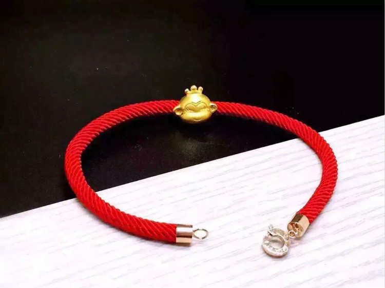 皇冠福猴红绳手链（一）