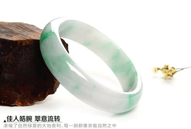 果敢翡翠，冰糯种飘花玉手镯
