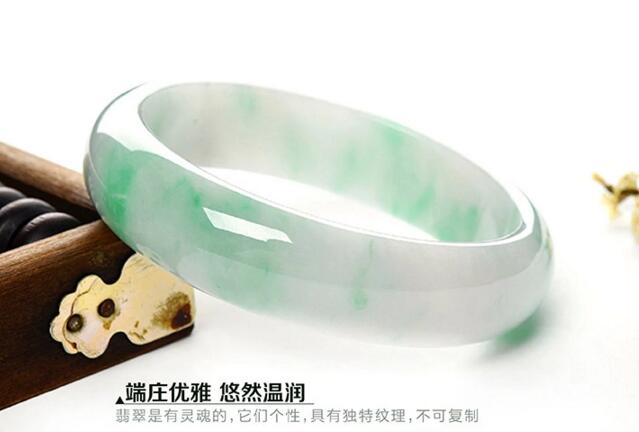果敢翡翠，冰糯种飘花玉手镯
