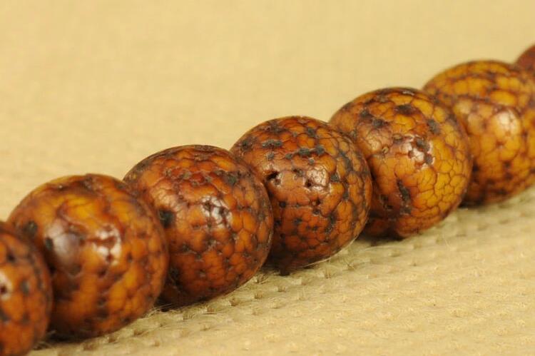 什么是星月菩提？原生态藏传爆老星月菩提