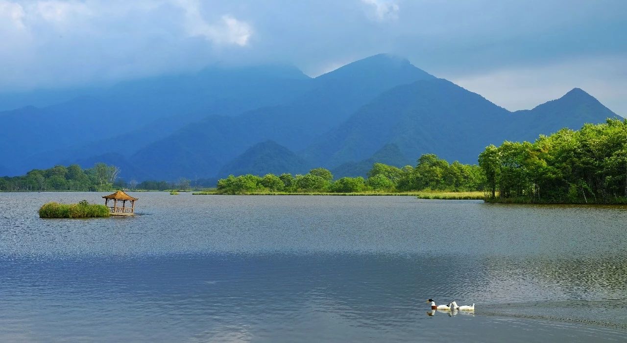 避暑游玩攻略：给这个炎热夏日一抹清凉的景色