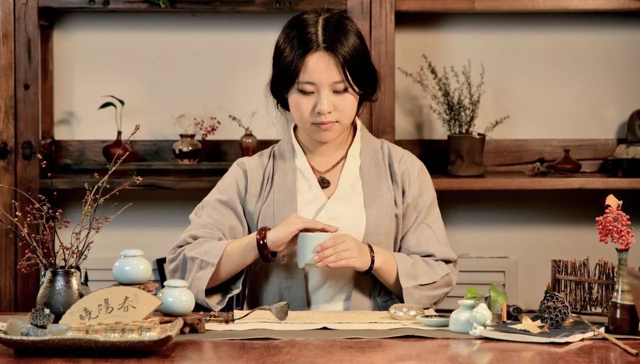 晓阳春茶，寻找茶道融于茶水中的美好生活