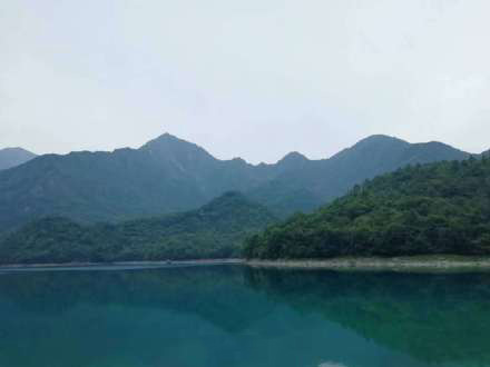 如诗如画，恰似一幅山水风景图