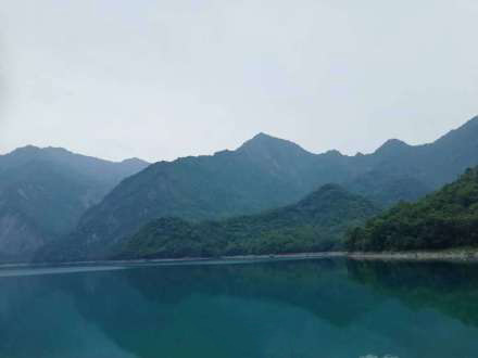 如诗如画，恰似一幅山水风景图