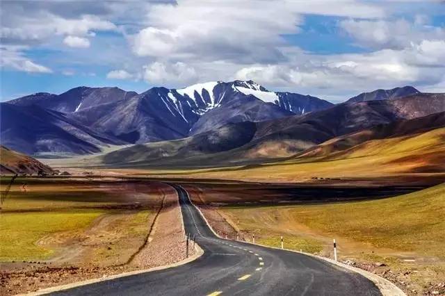 十条最适合自驾出游的中国风景公路，一路美景