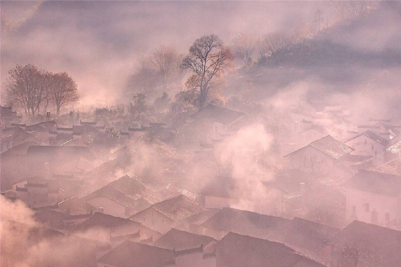 山中那绝美田园村落的景色