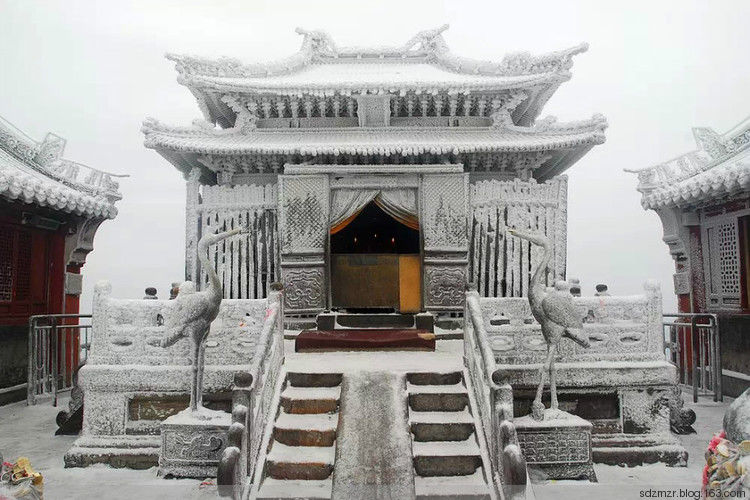 武当山千里冰封万里雪飘